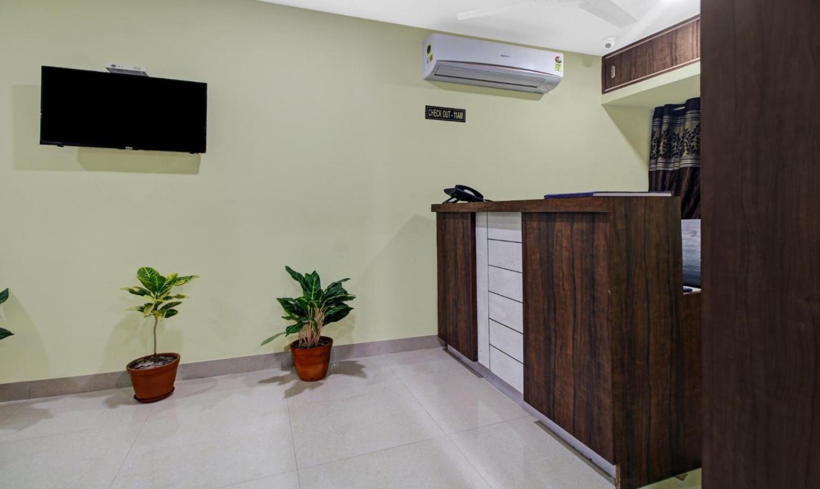 Hotel Park Central Kolkata Exterior photo