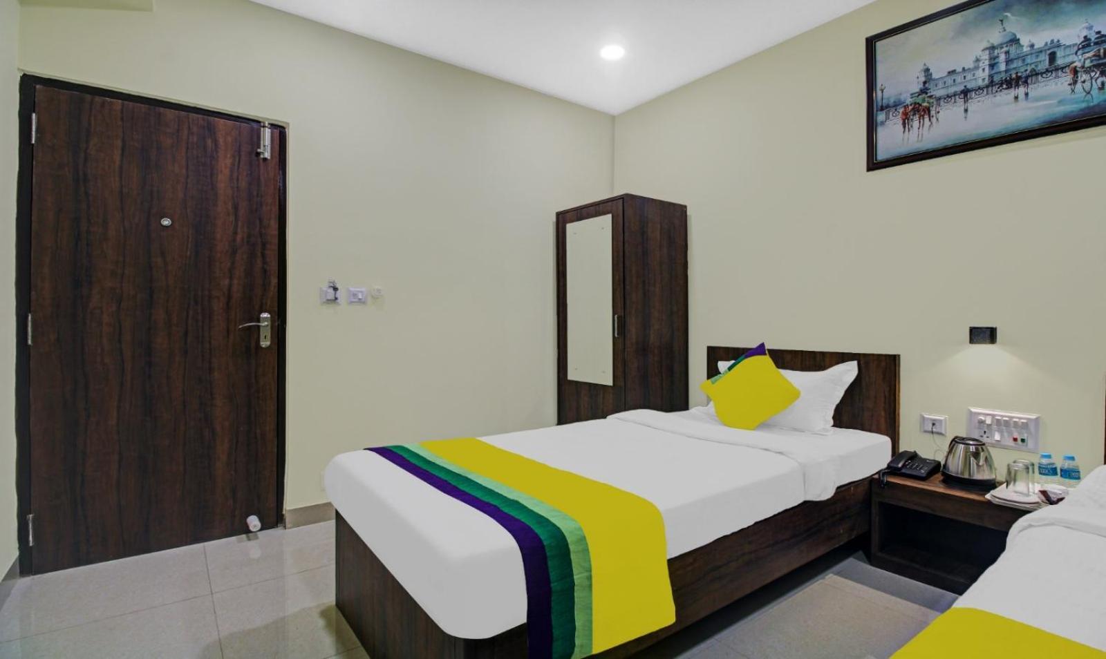 Hotel Park Central Kolkata Exterior photo