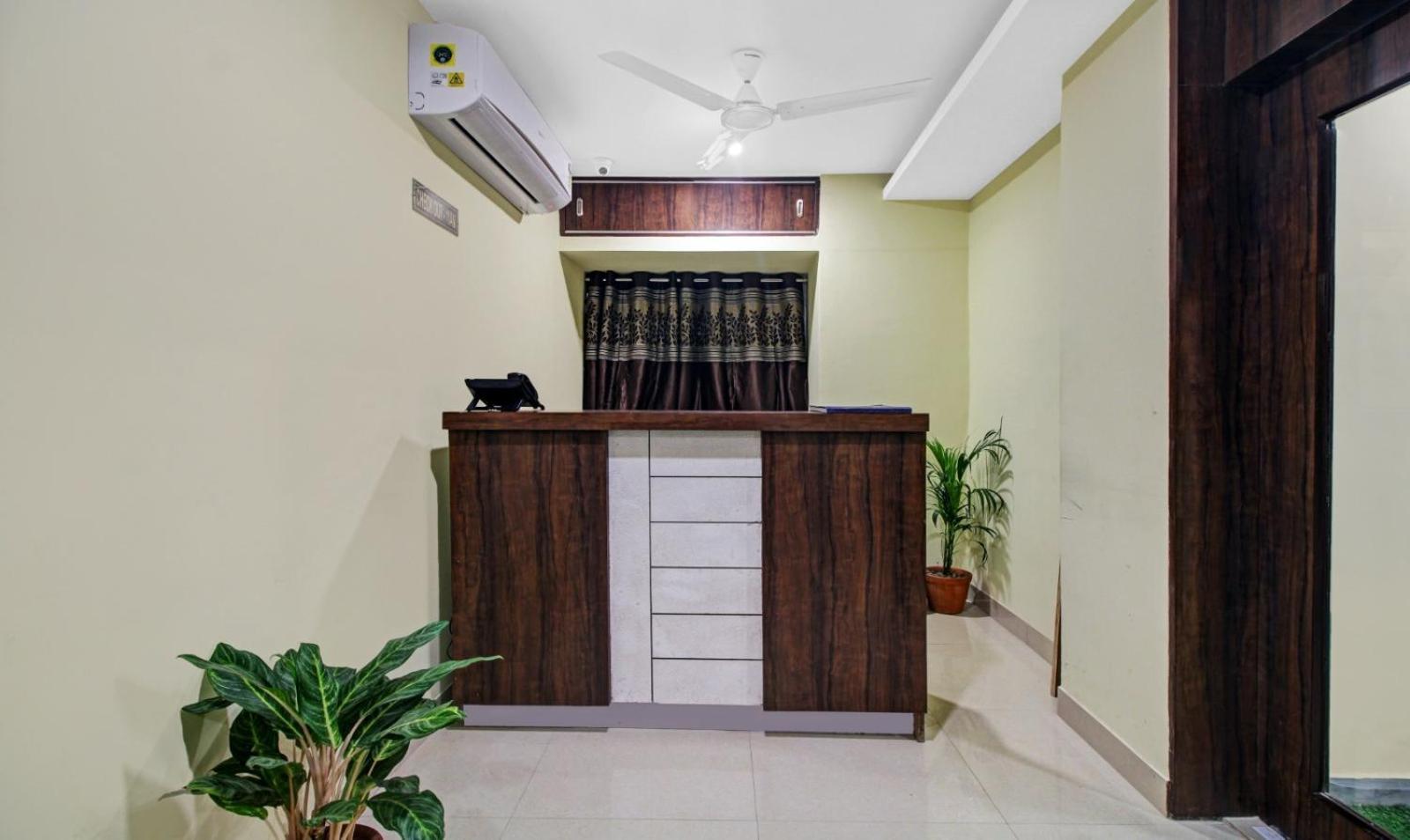 Hotel Park Central Kolkata Exterior photo